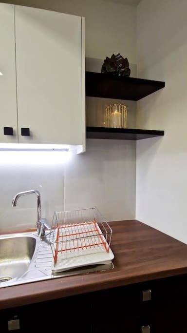 Faronita - Luxury Apt In The Heart Of Каламата Екстер'єр фото